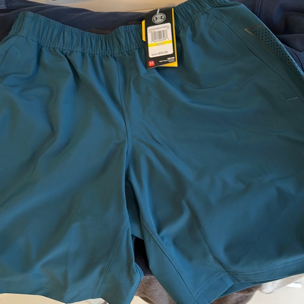 New Under Armour Storm loose fit shorts